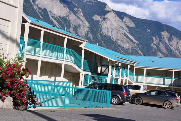Hotel 7 of 8